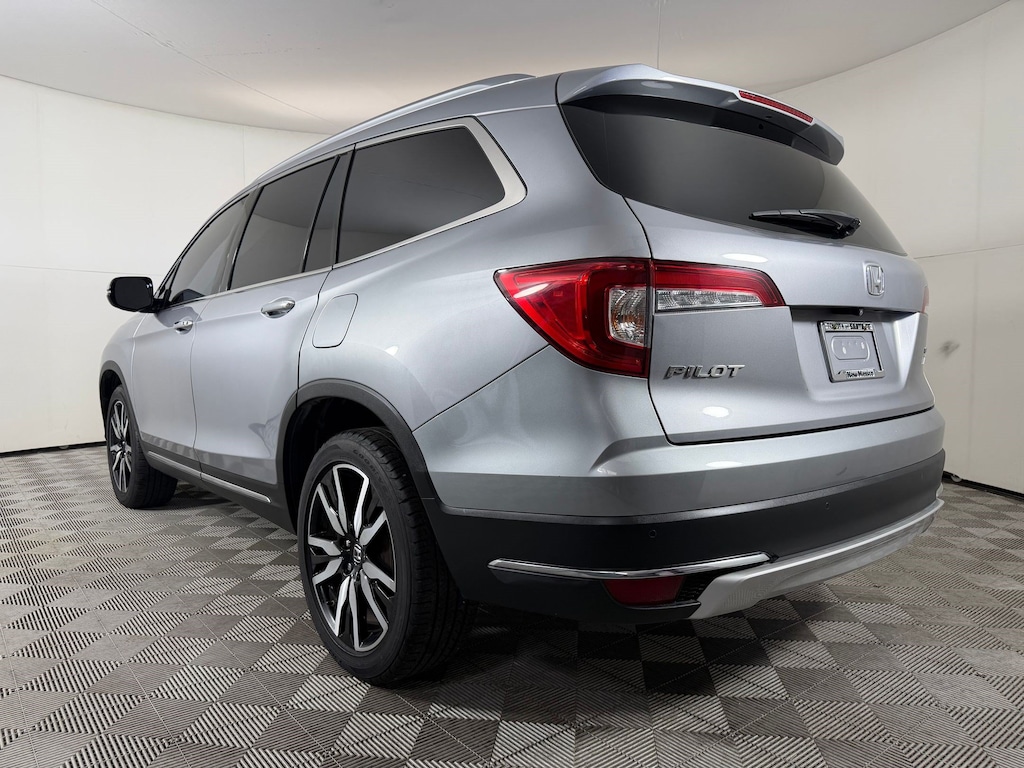 Used 2021 Honda Pilot Touring 8-Passenger SUV