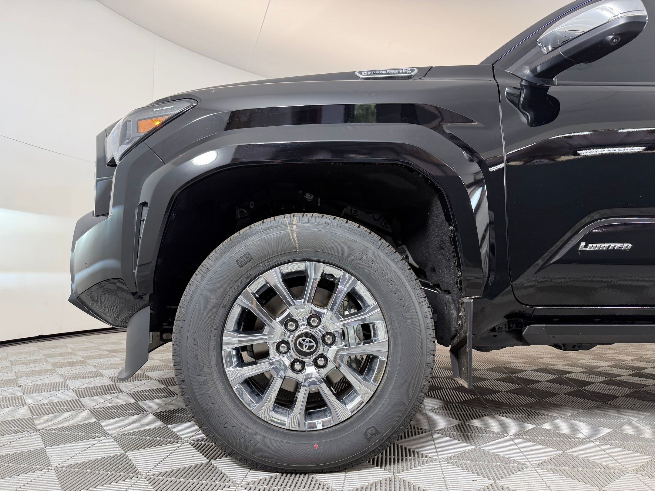 2026 Toyota Tacoma Limited - Photo 12