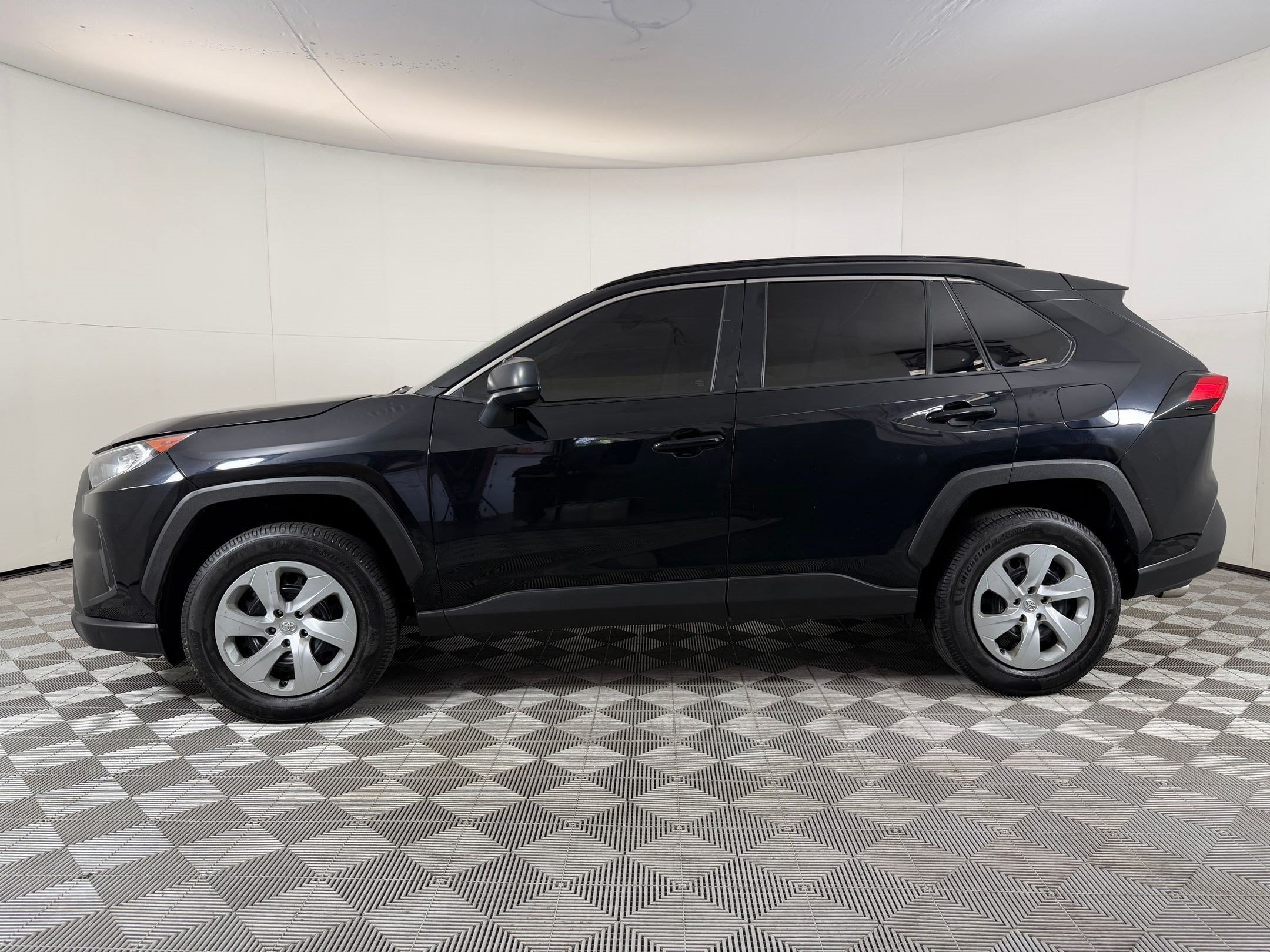 Used 2021 Toyota RAV4 LE with VIN 2T3H1RFV3MW149740 for sale in Santa Fe, NM