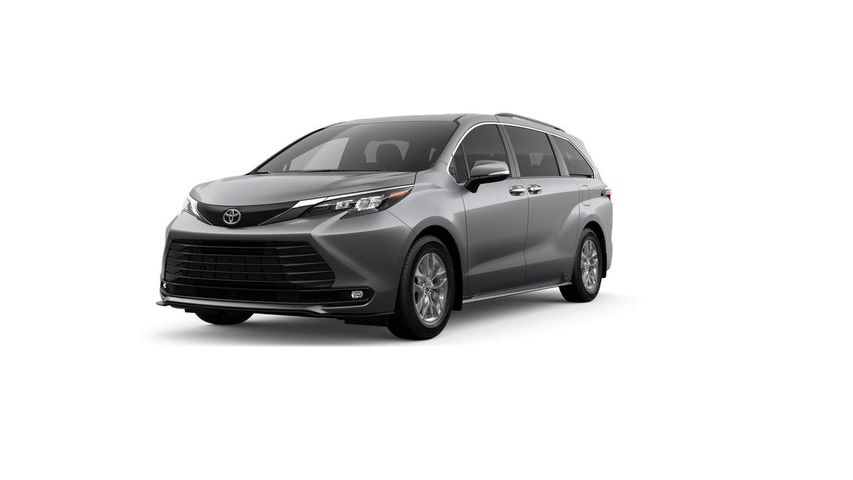 2026 Toyota Sienna XLE 7-Passenger Hybrid FWD's photo