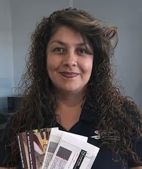 Staff member Jennifer Martinez from ID_7224be