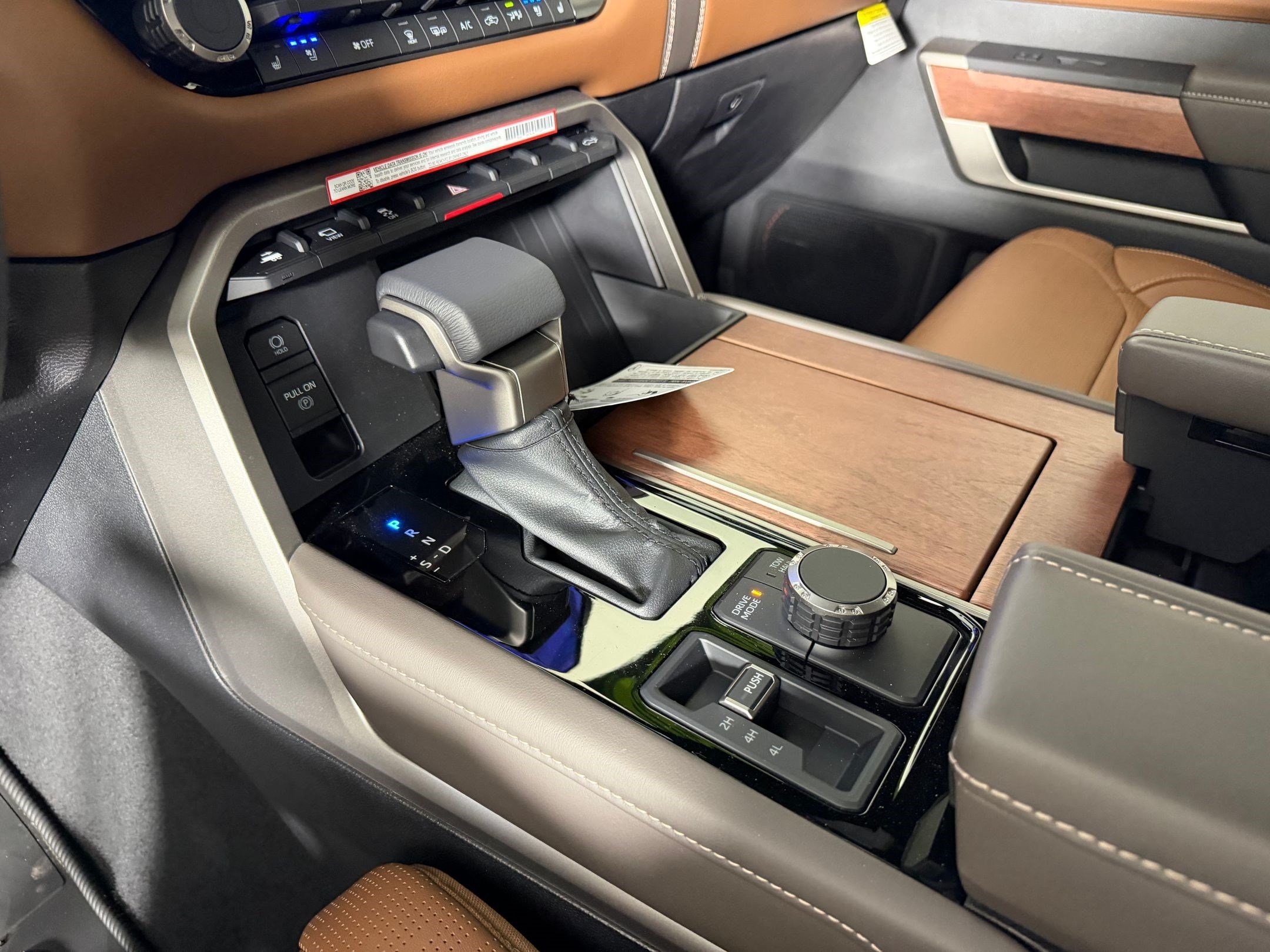 2026 Toyota Tundra 1794 Edition - Photo 14