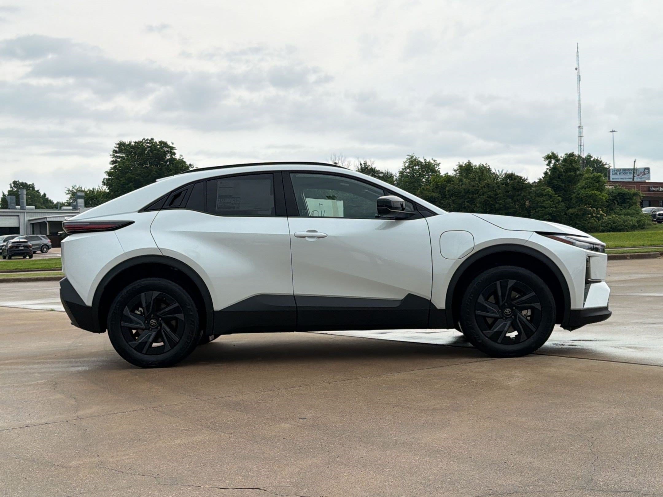 C-HR SE SE AWD