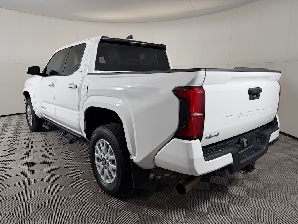 Used 2024 Toyota Tacoma SR5 Truck Double Cab