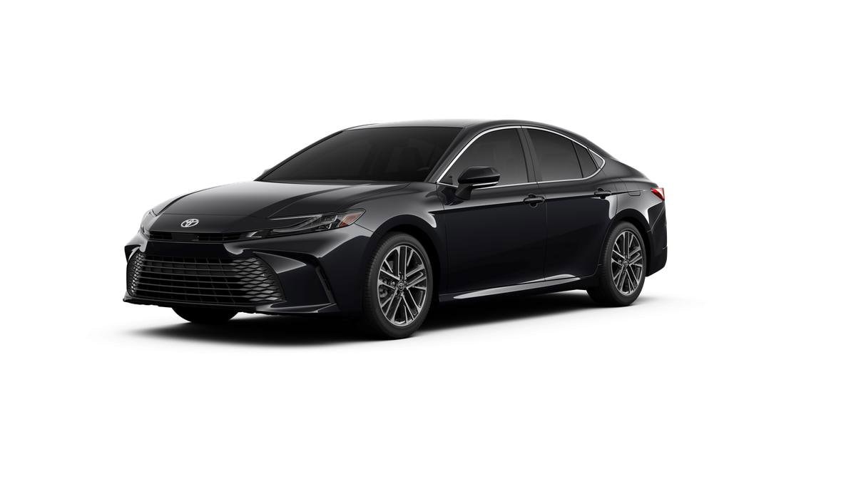 2026 Toyota Camry XLE Hybrid's photo