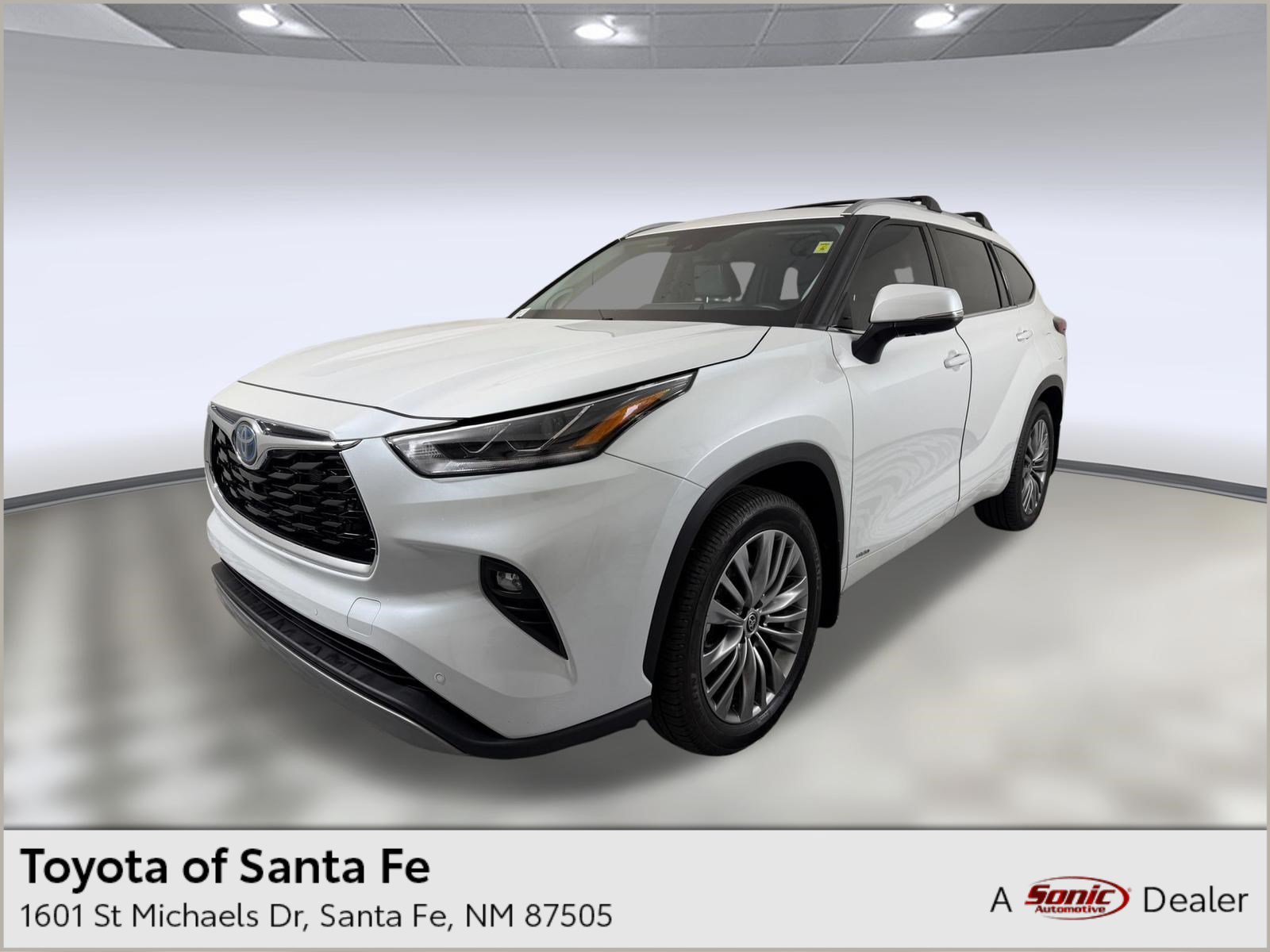 Used 2022 Toyota Highlander Hybrid Platinum SUV