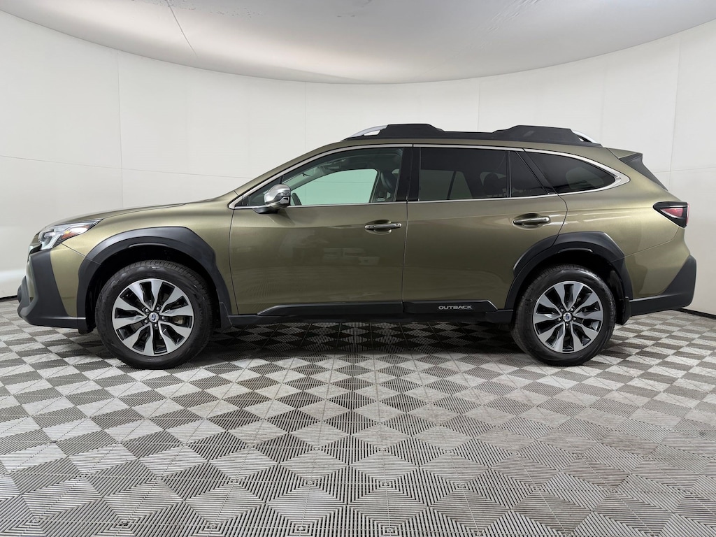 Used 2025 Subaru Outback Touring XT SUV