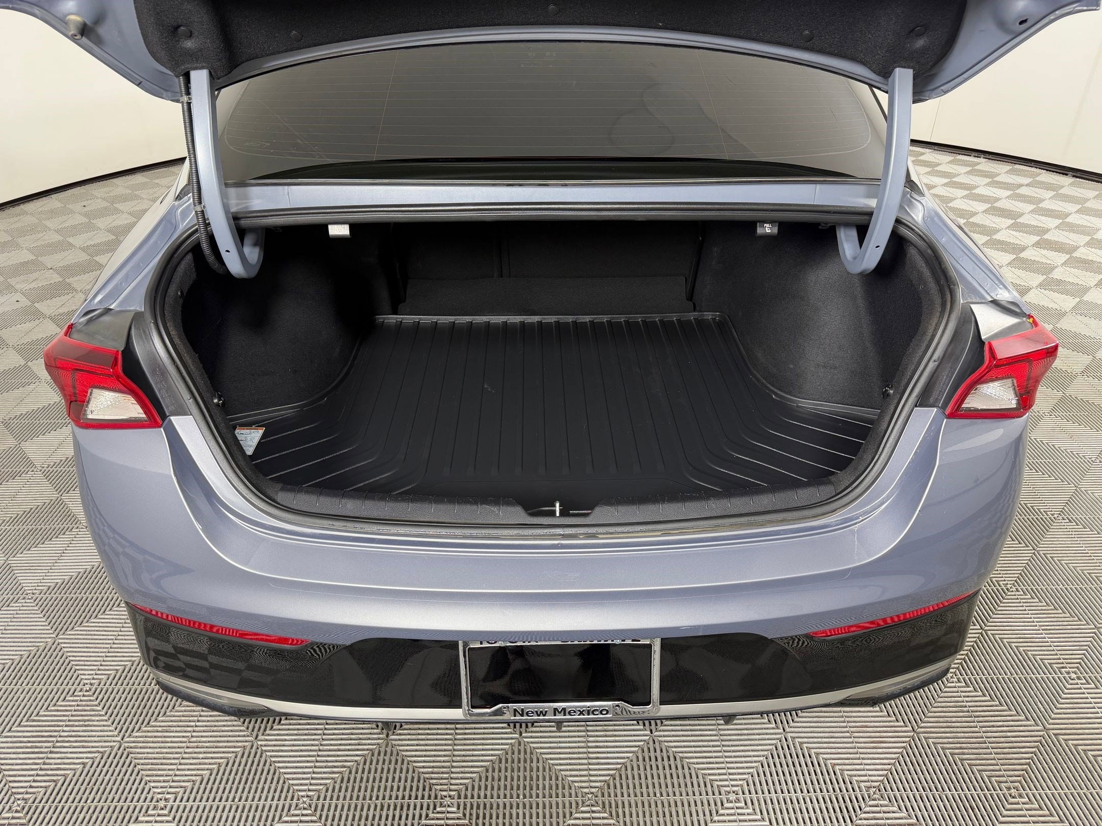 2023 Kia K5 LXS - Photo 29