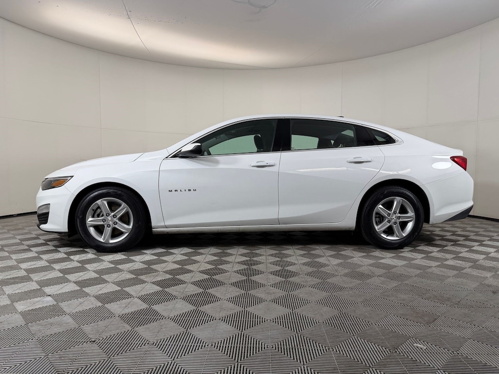 Used 2025 Chevrolet Malibu LS Sedan