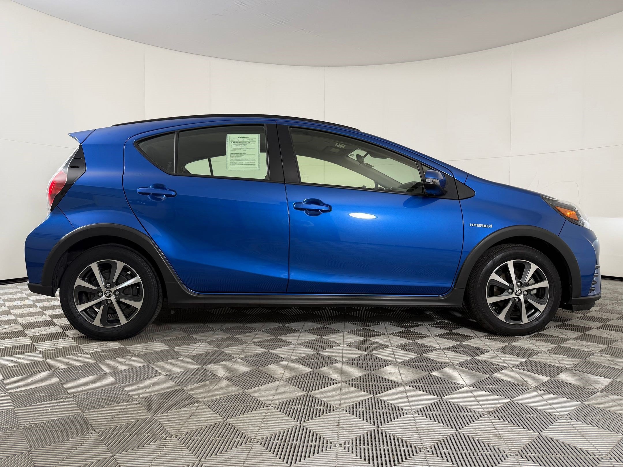 Prius C One One