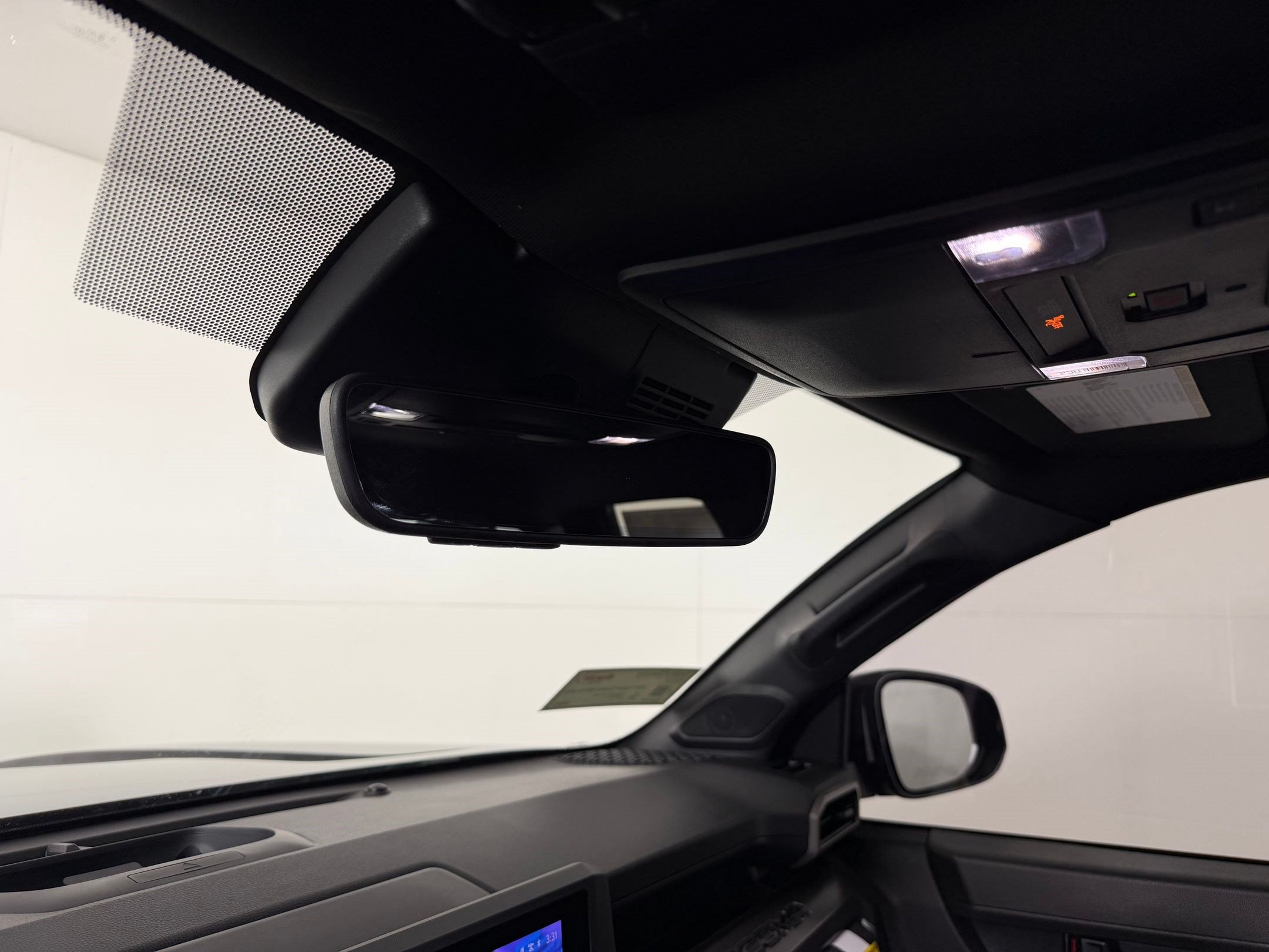 2026 Toyota Tacoma SR5 - Photo 17
