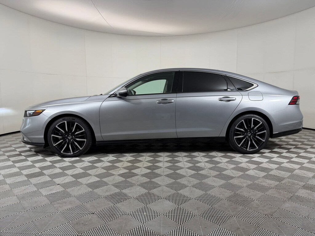 Used 2023 Honda Accord Hybrid Touring
