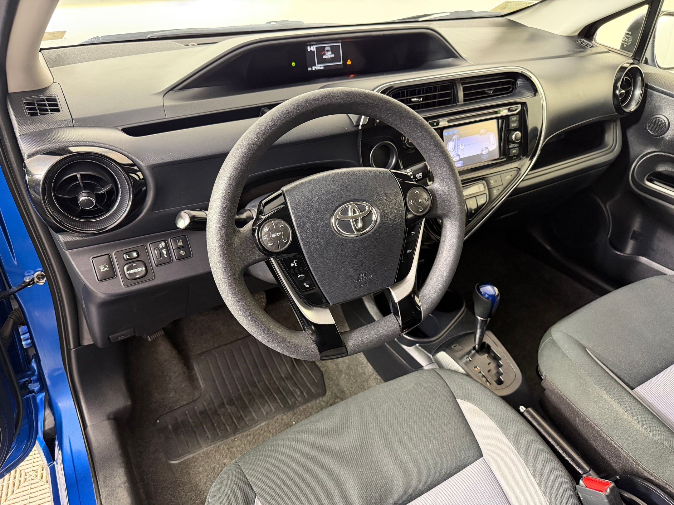Prius C One One