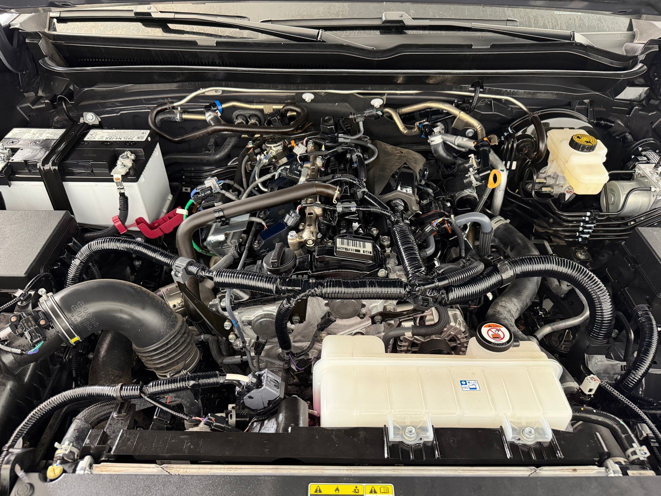 2025 Toyota Tacoma Limited - Photo 32