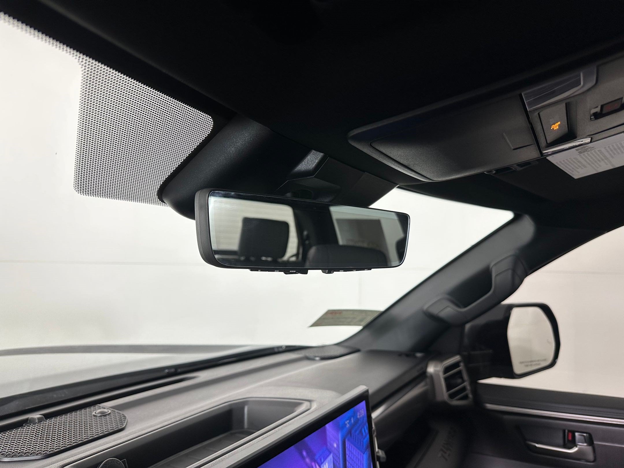 2026 Toyota Tundra SR5 - Photo 17