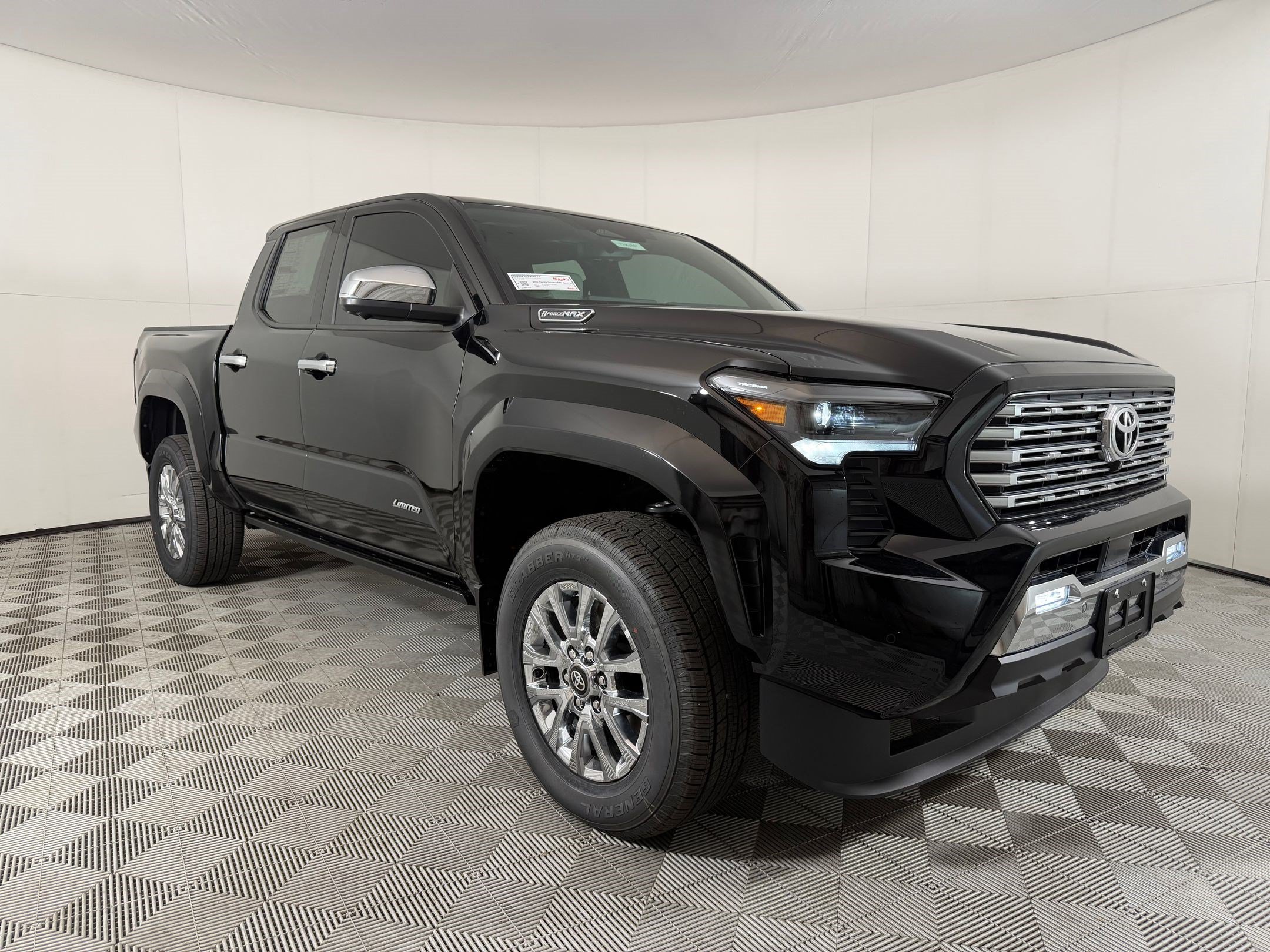 2026 Toyota Tacoma Limited - Photo 7
