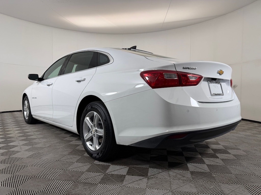 Used 2025 Chevrolet Malibu LS Sedan