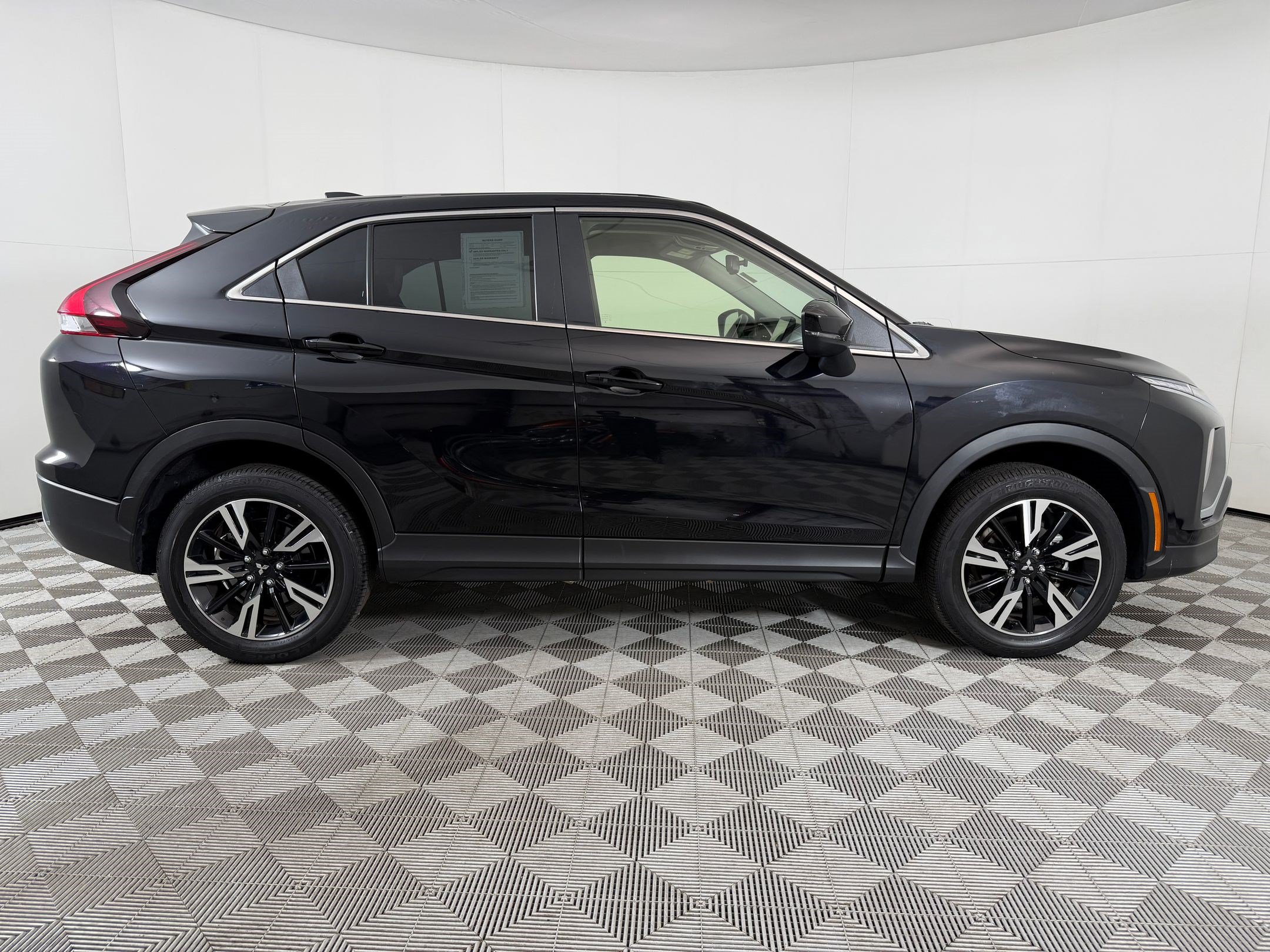 2025 Mitsubishi Eclipse Cross SE SUV