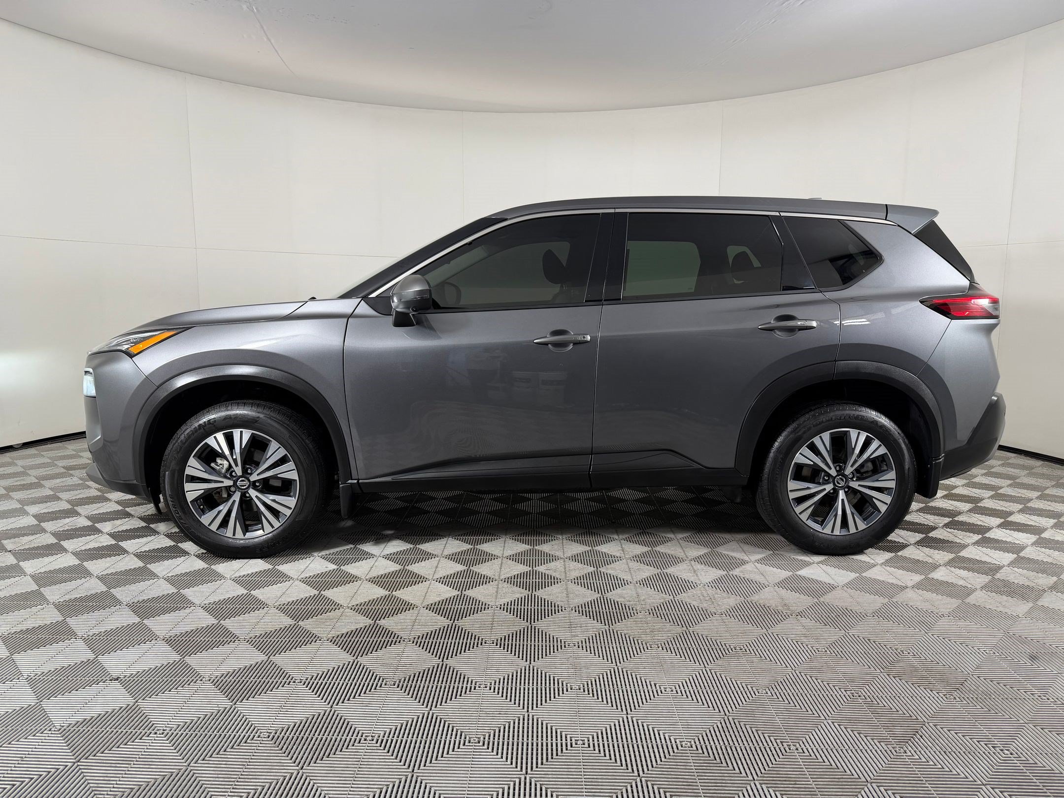 Used 2021 Nissan Rogue SV with VIN 5N1AT3BB0MC773725 for sale in Santa Fe, NM