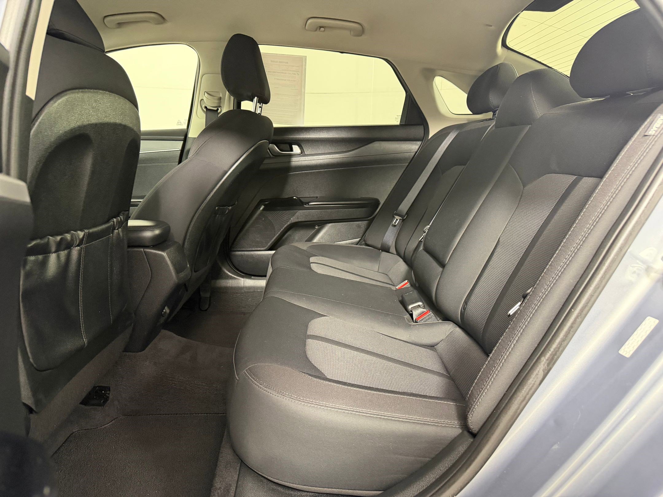 2023 Kia K5 LXS - Photo 12