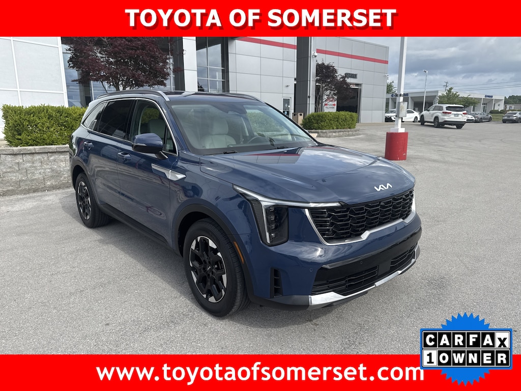 Used 2025 Kia Sorento S SUV
