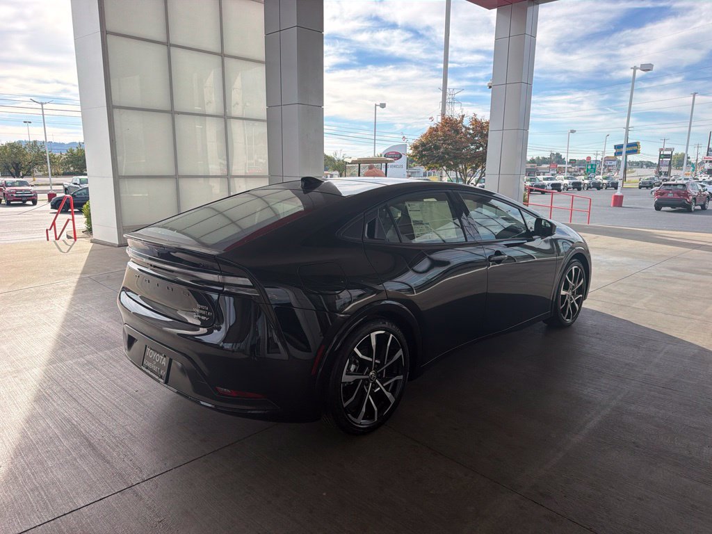 2026 Toyota Prius Plug-in Hybrid XSE Premium - Photo 35