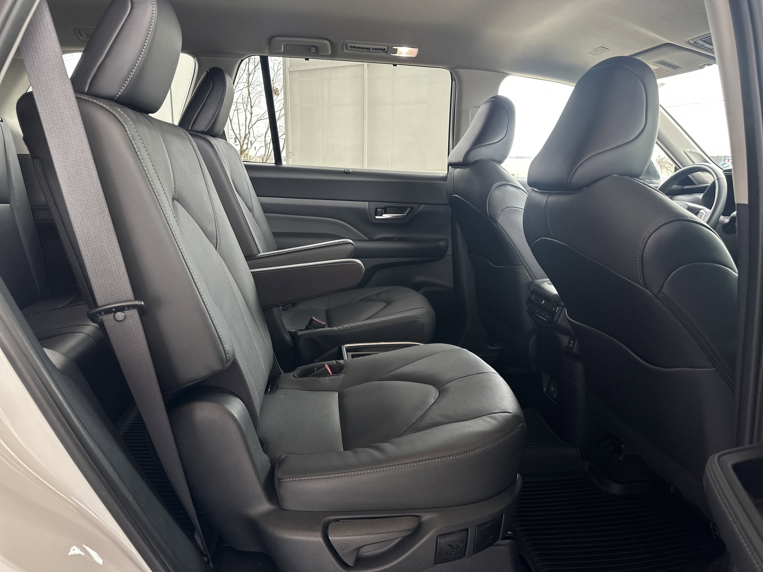 2024 Toyota Grand Highlander Limited - Photo 15