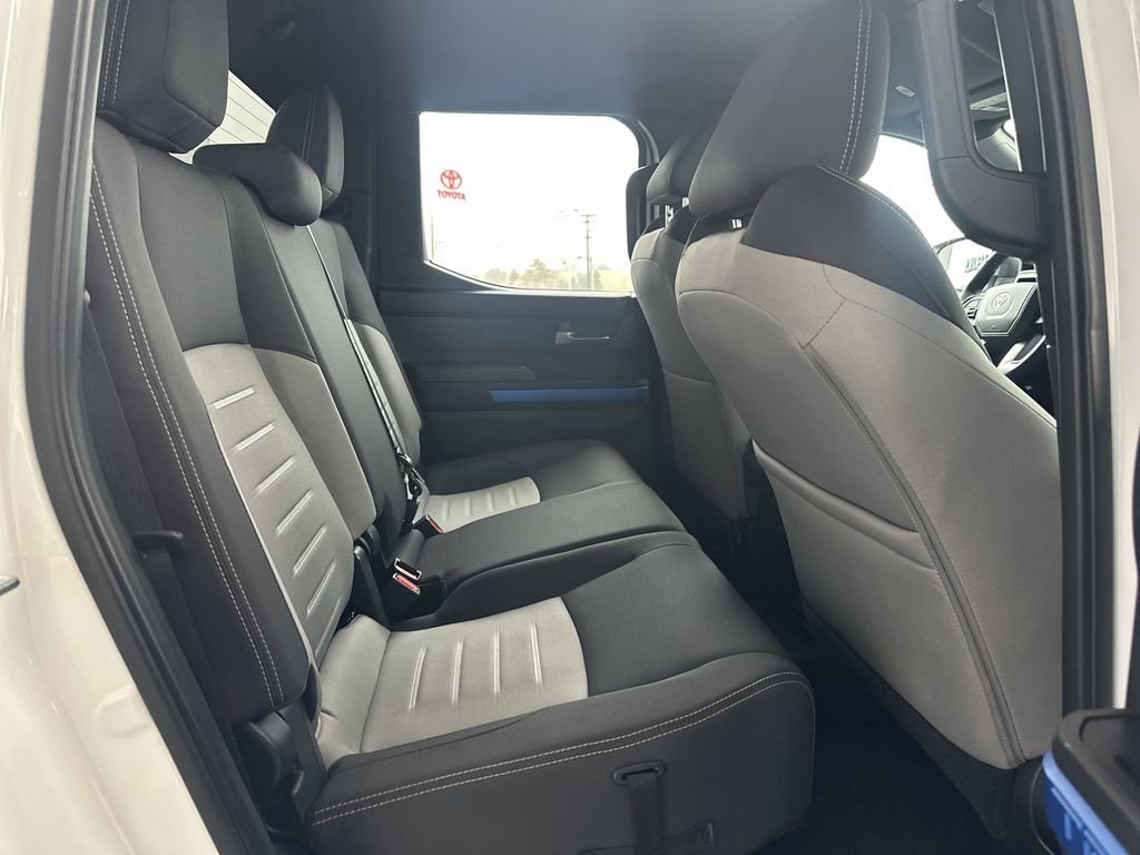 2025 Toyota Tacoma TRD Off Road - Photo 15