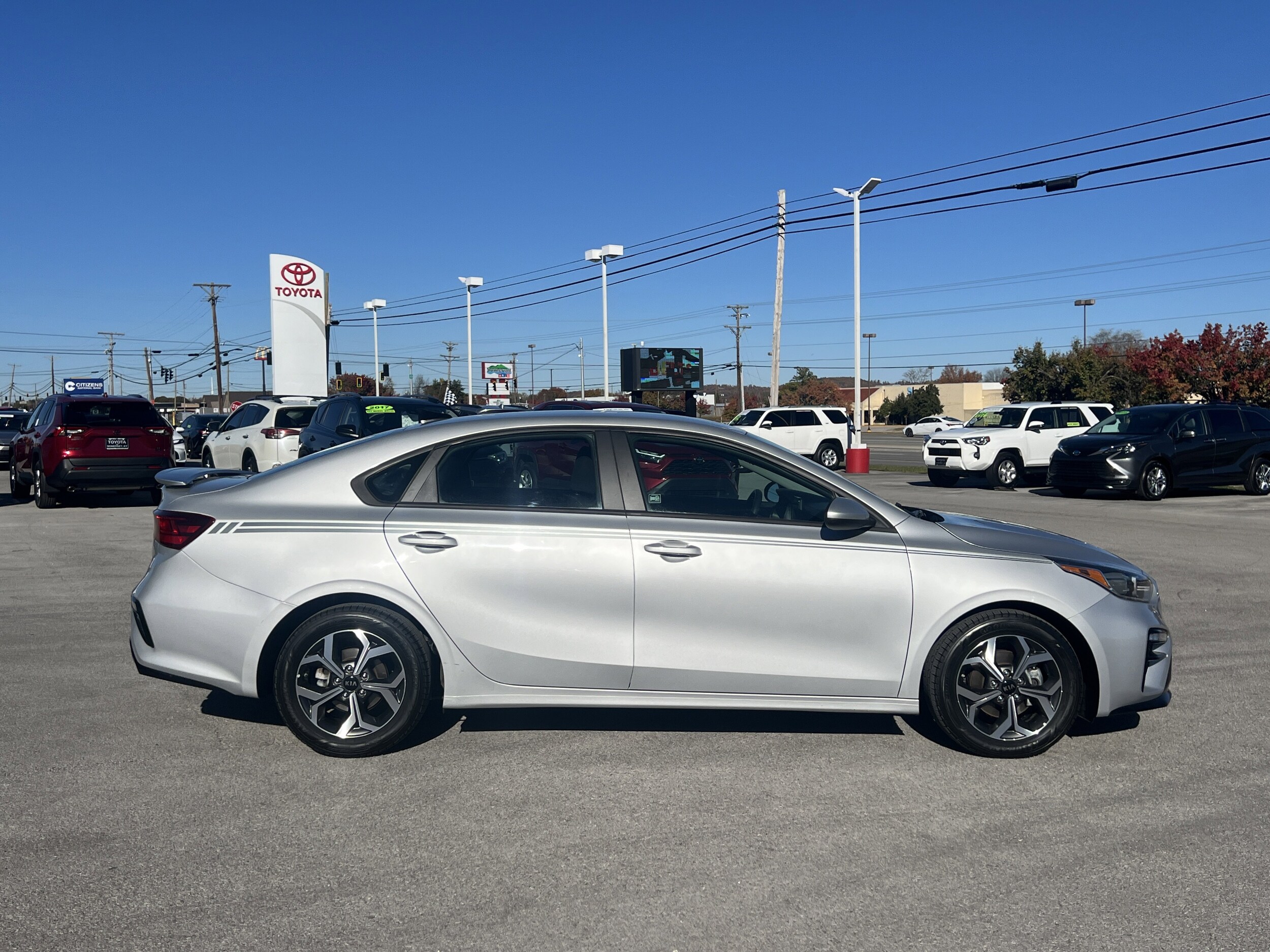 2021 Kia Forte FE LXS photo 3