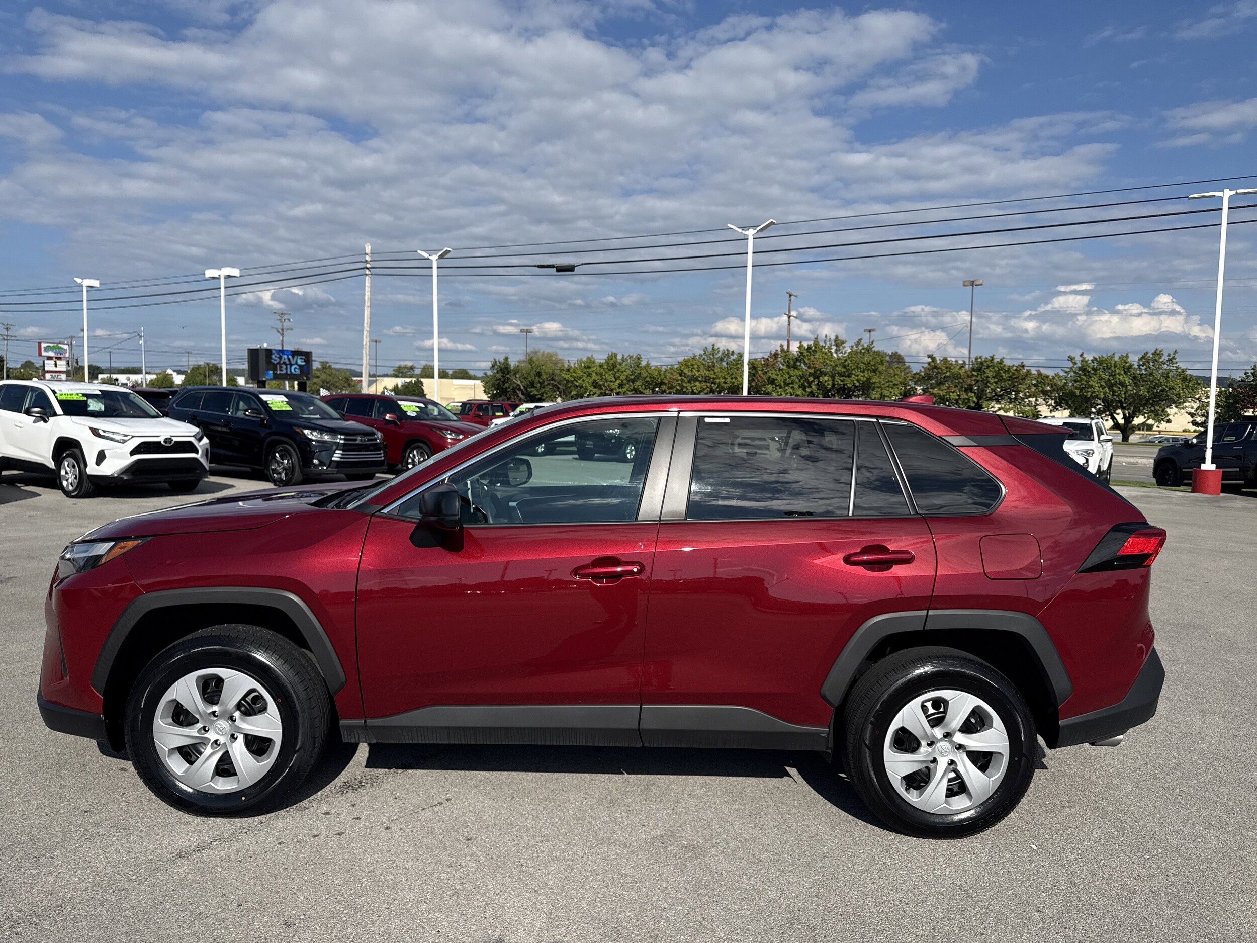 2024 Toyota RAV4 LE photo 2