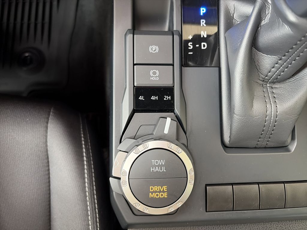 2025 Toyota Tacoma TRD Sport - Photo 31