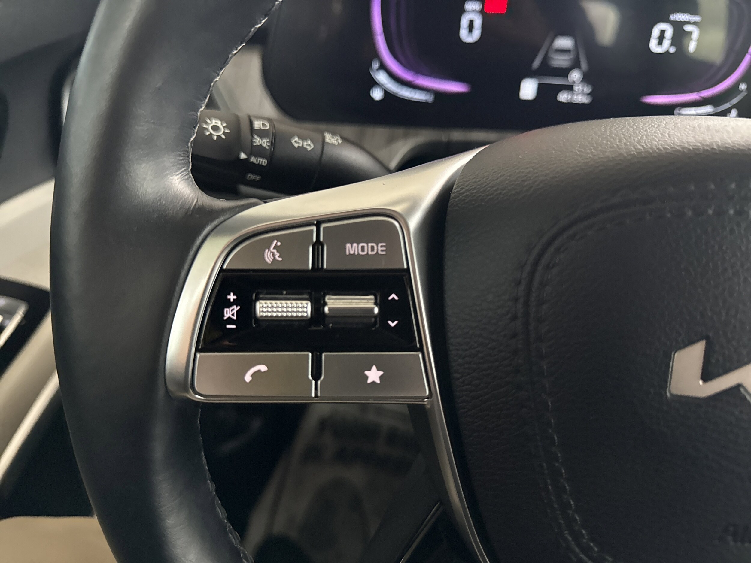 2023 Kia Telluride EX - Photo 22