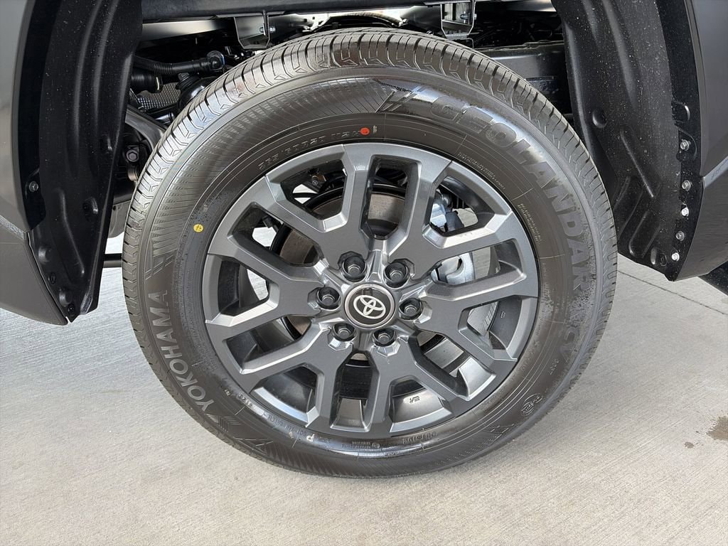 2026 Toyota Tundra Platinum - Photo 9