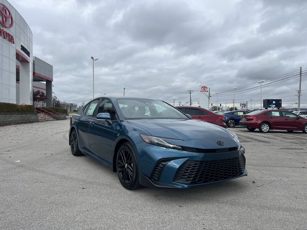 New 2026 Toyota Camry SE Sedan