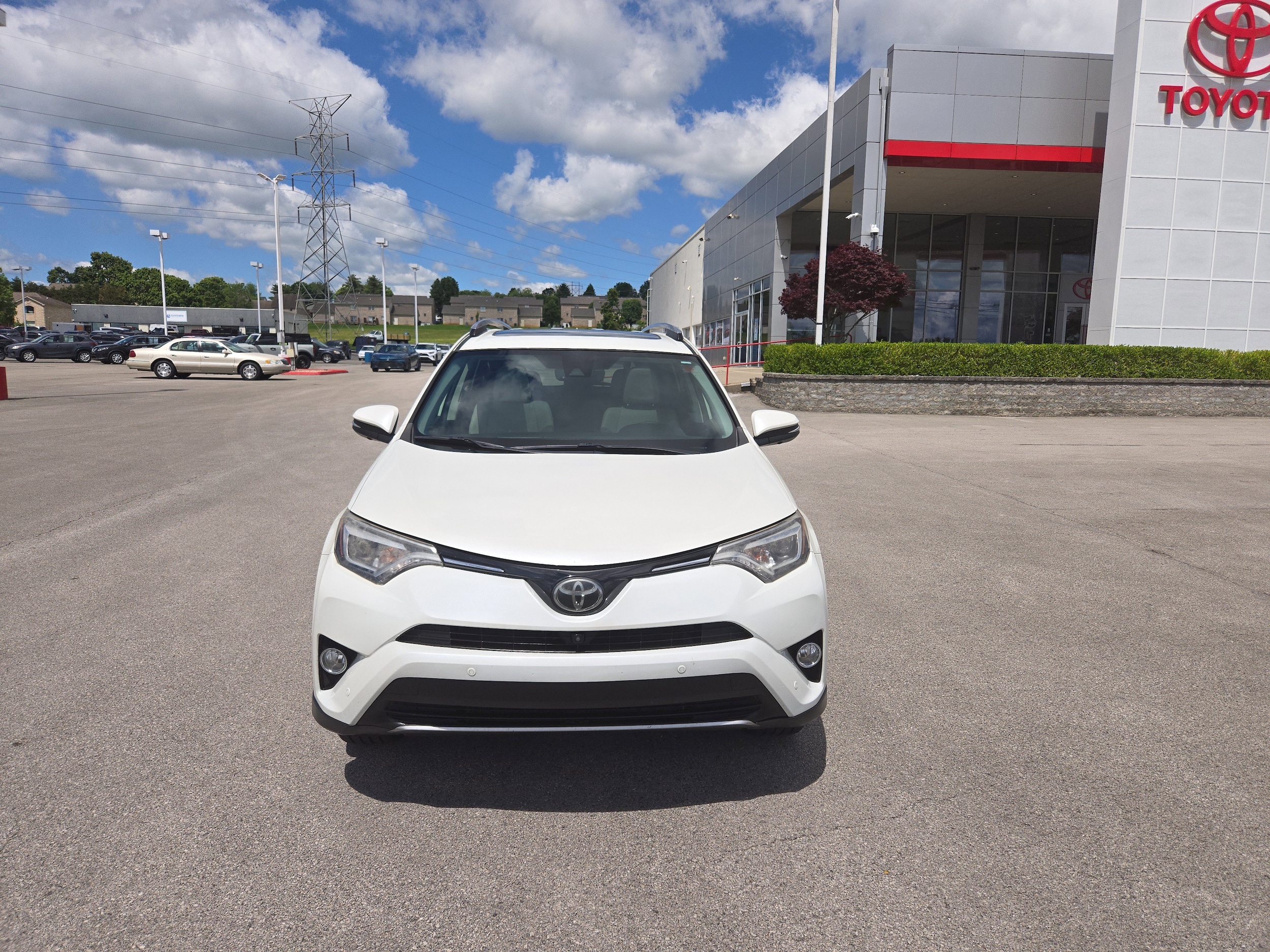 Used 2018 Toyota RAV4 Limited with VIN JTMDFREV4JD234998 for sale in Somerset, KY