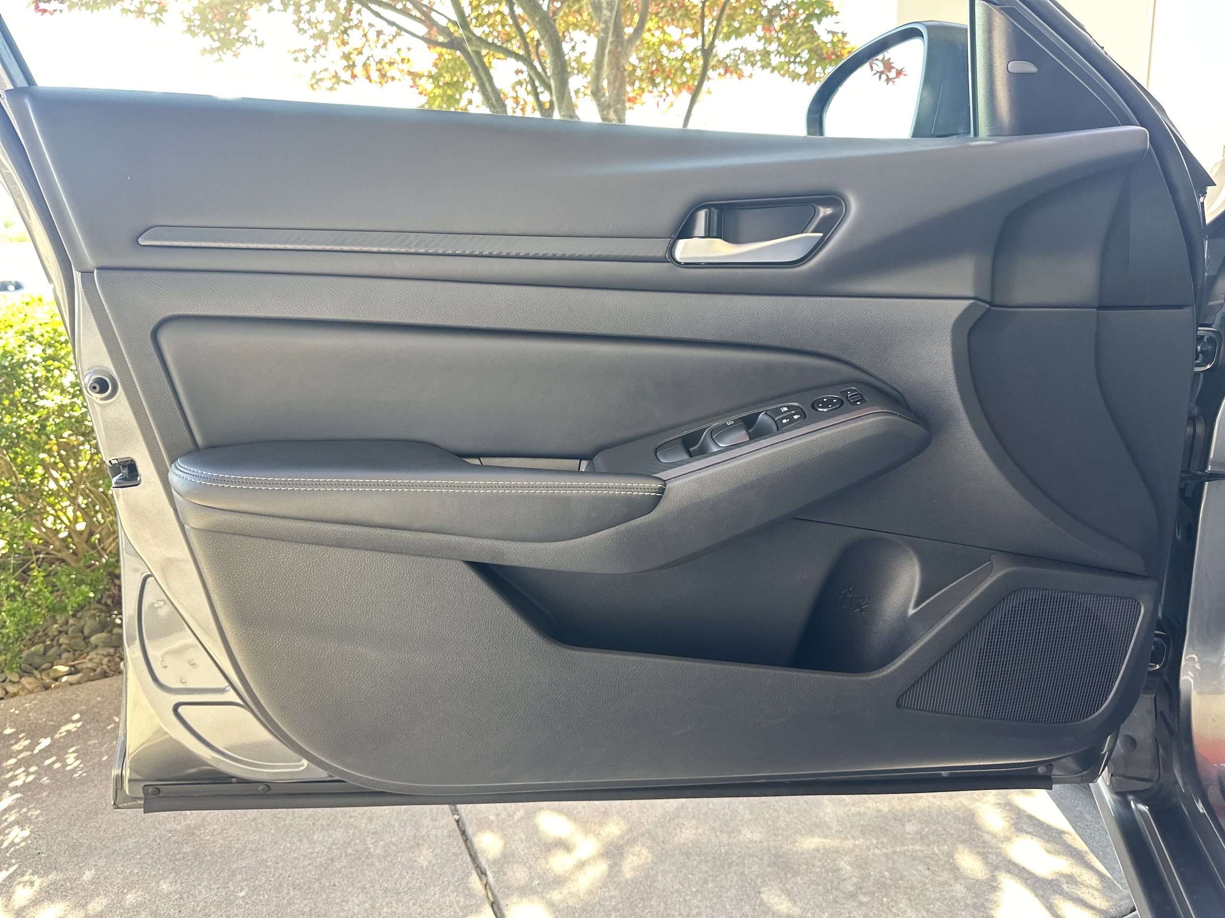2025 Nissan Altima SV - Photo 10