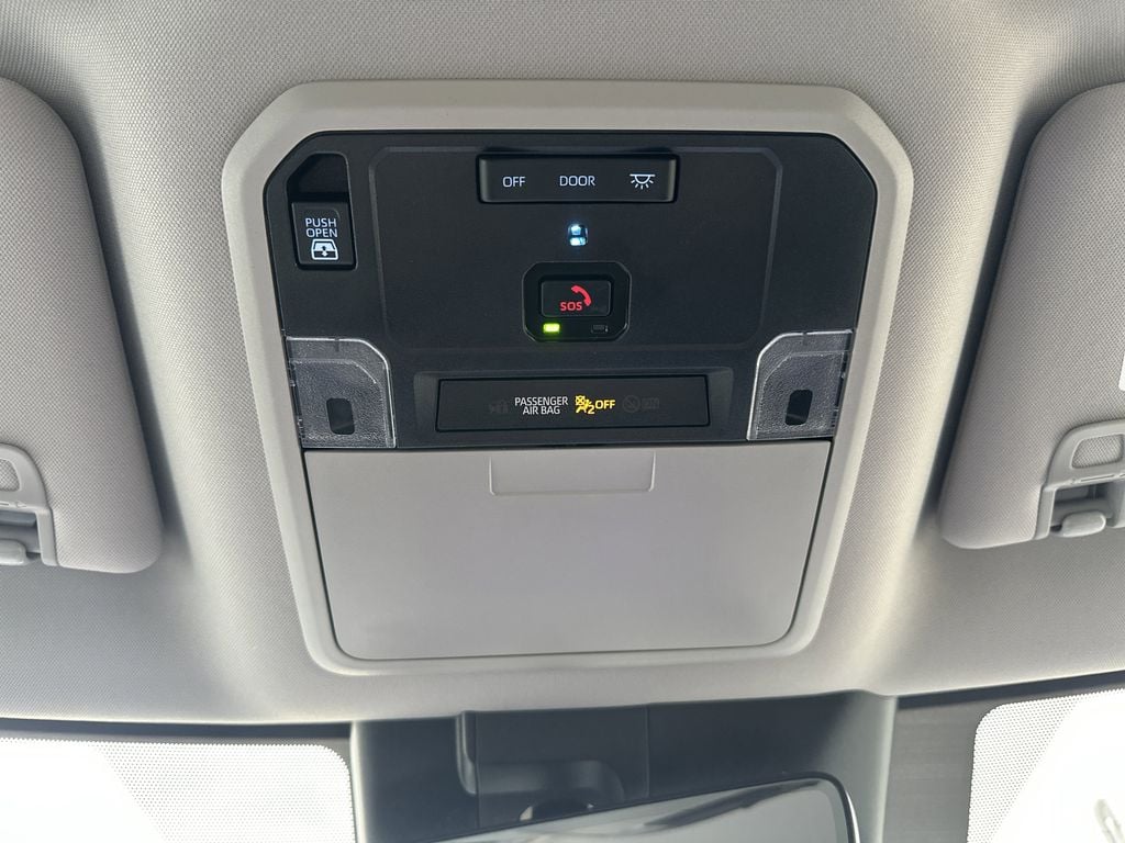 2024 Toyota Tundra Limited - Photo 33