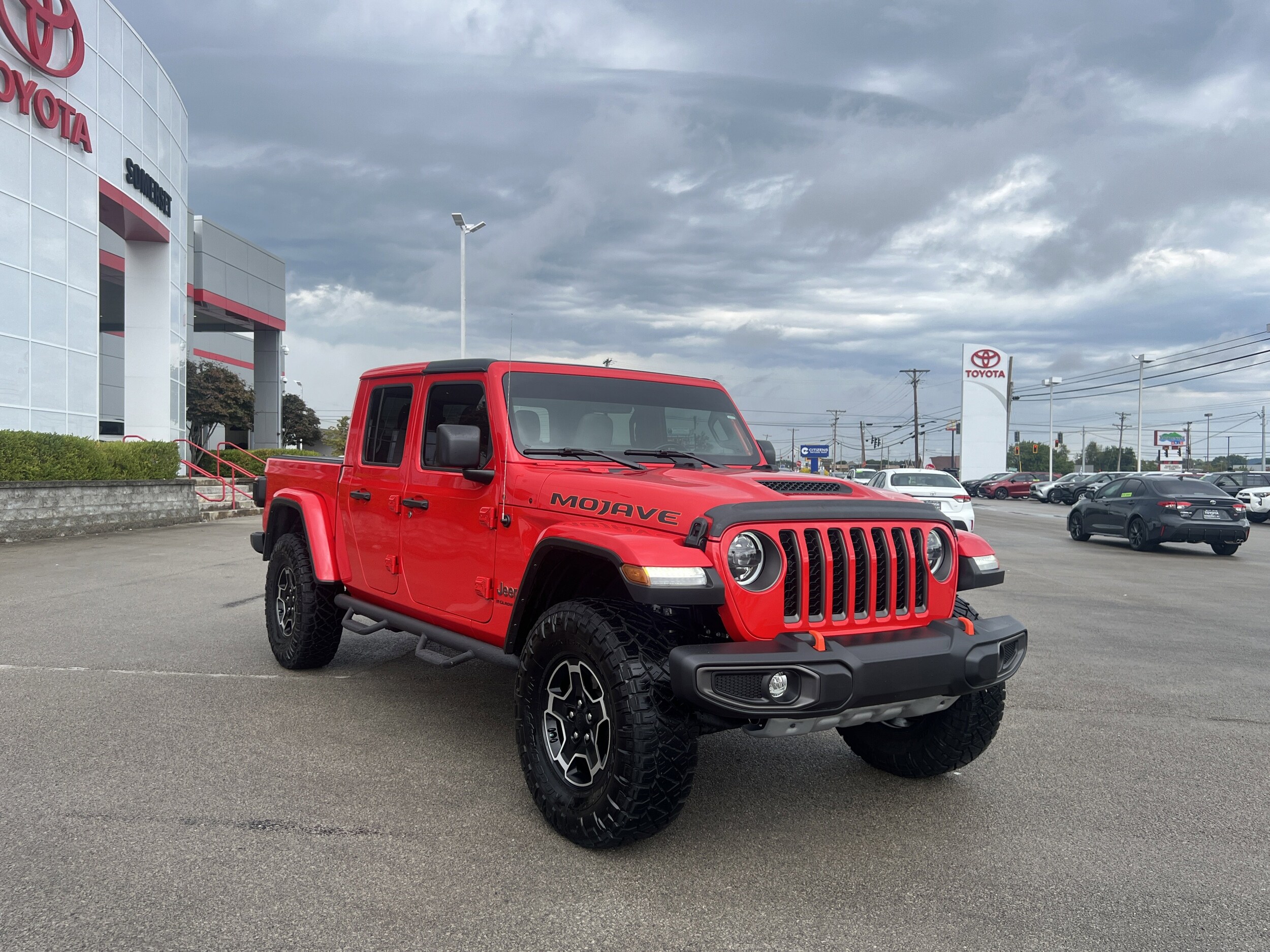 2023 Jeep Gladiator Mojave photo 3