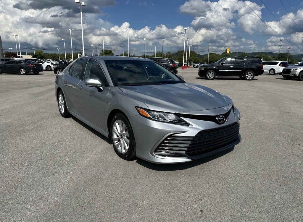 2023 Toyota Camry Sedan 