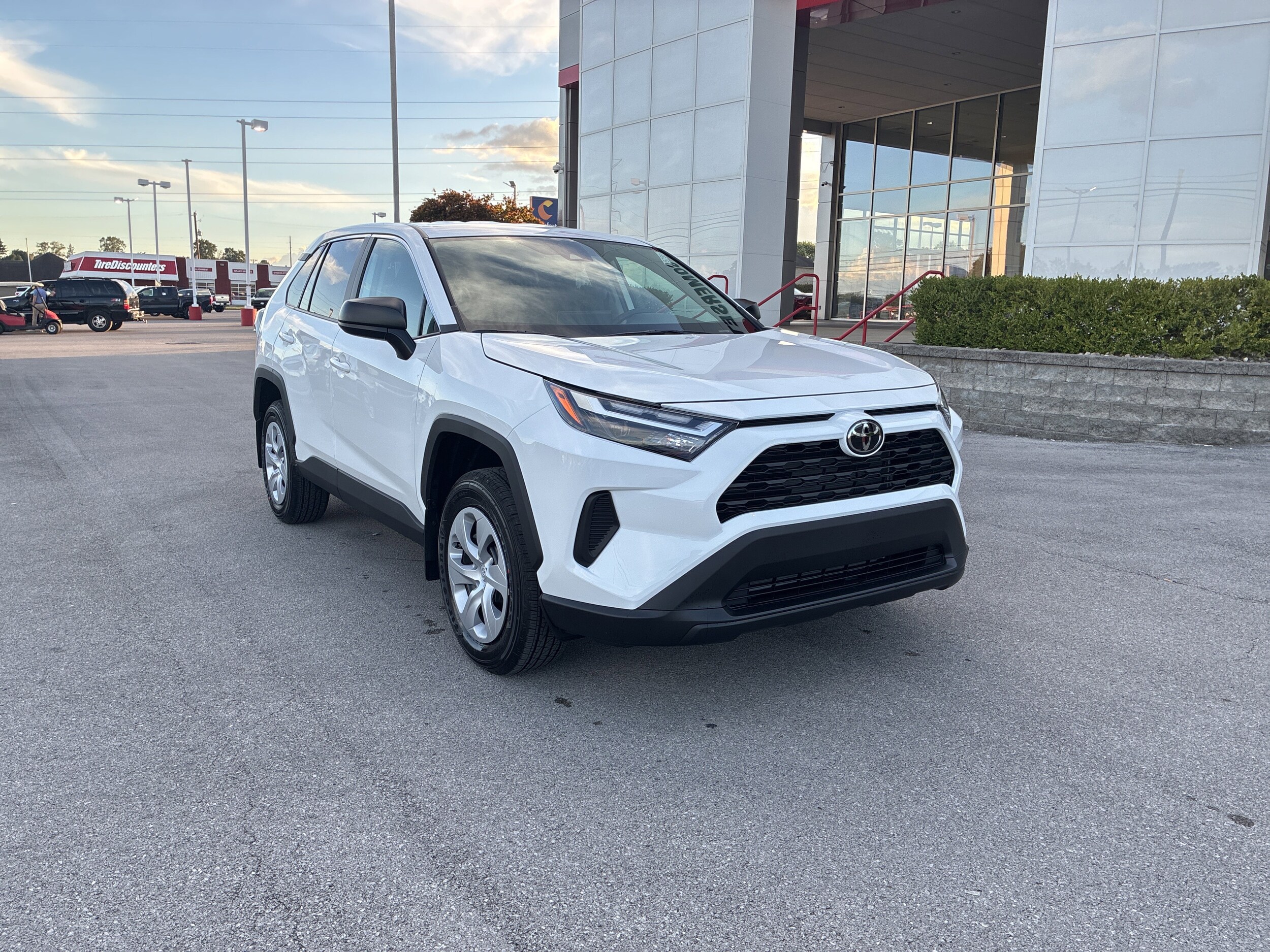 2025 Toyota RAV4 LE photo 3
