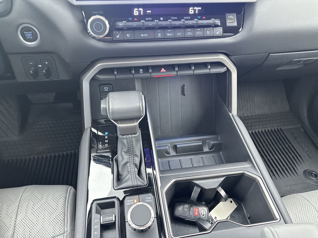 2024 Toyota Tundra Limited - Photo 31