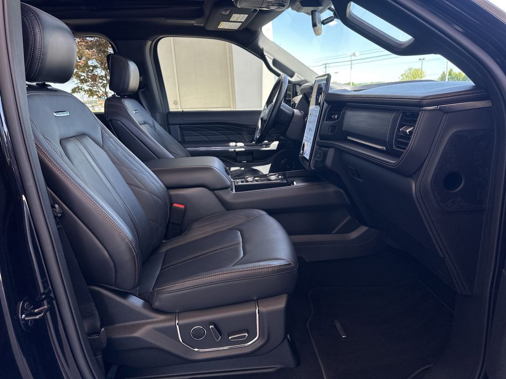 2024 Ford Expedition Platinum - Photo 13