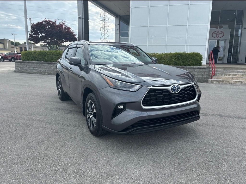 2023 Toyota Highlander Hybrid SUV 