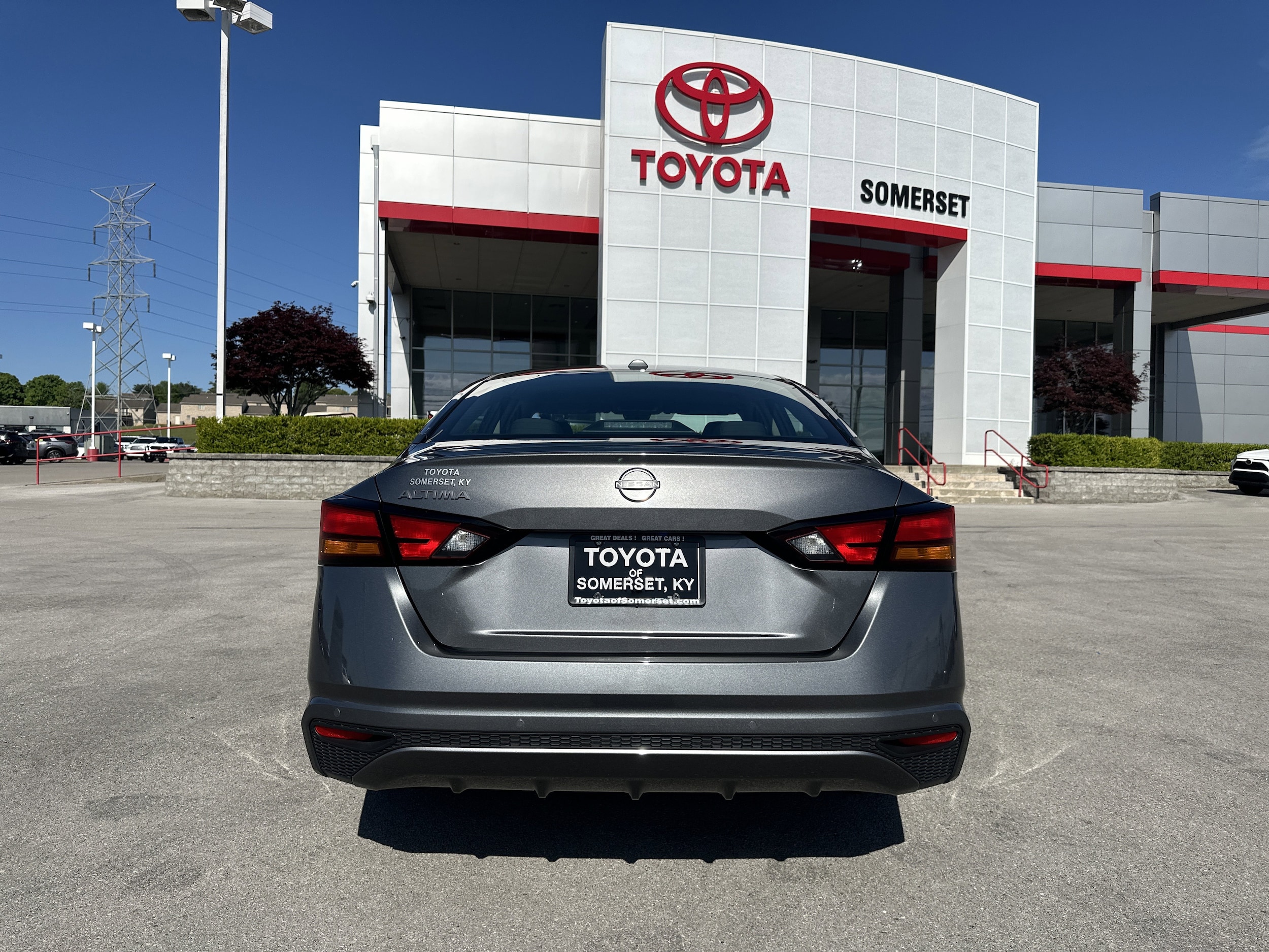 2025 Nissan Altima SV - Photo 6