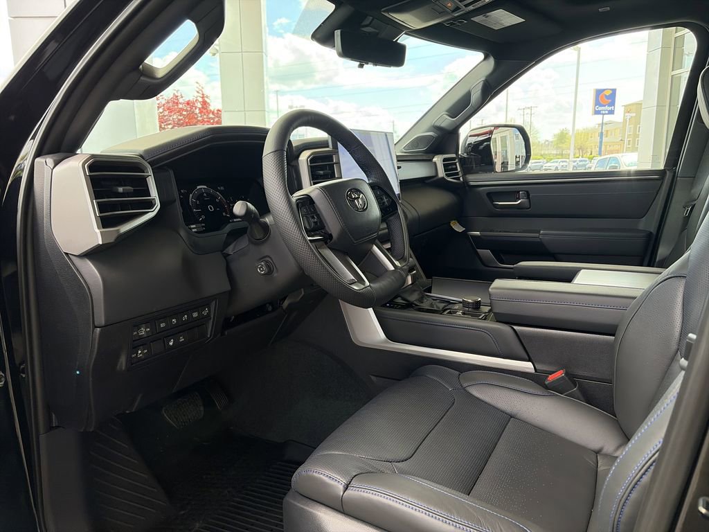 2026 Toyota Tundra Platinum - Photo 18