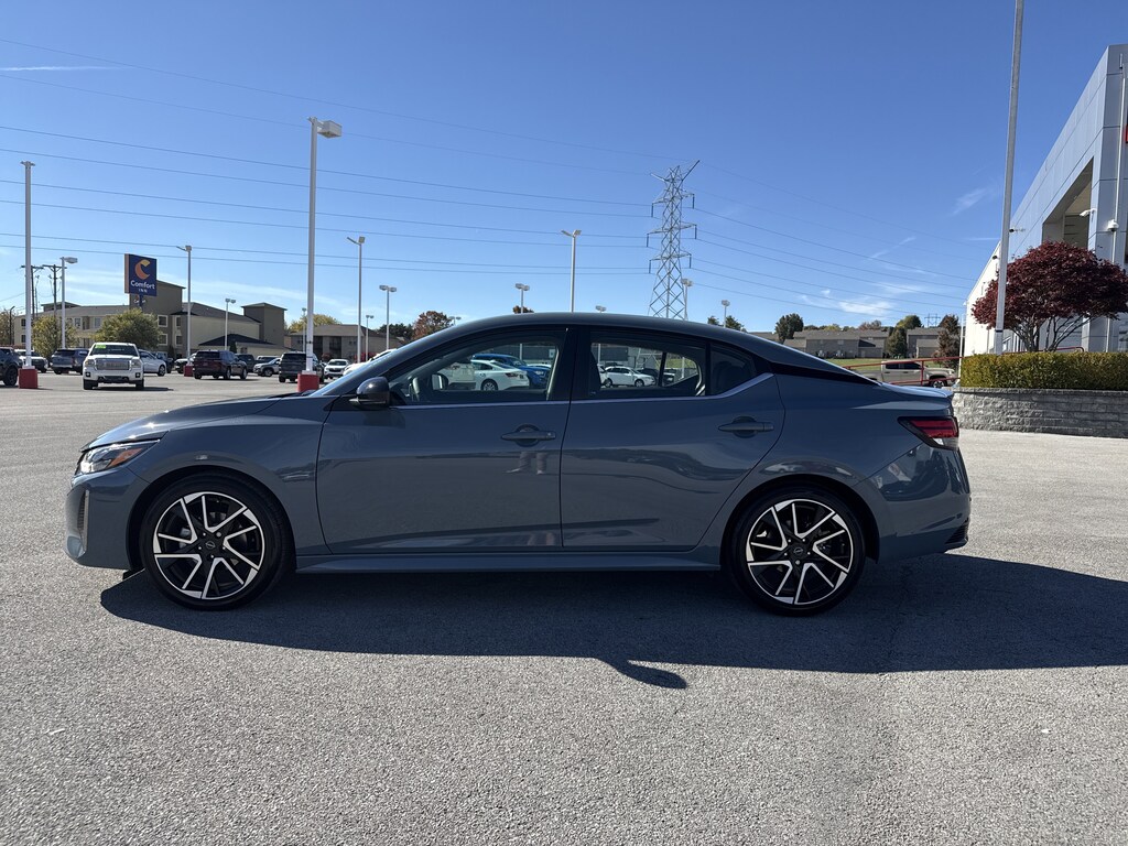 Used 2025 Nissan Sentra SR Sedan