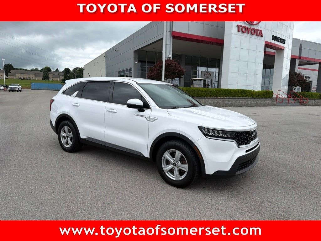 Used 2023 Kia Sorento LX SUV