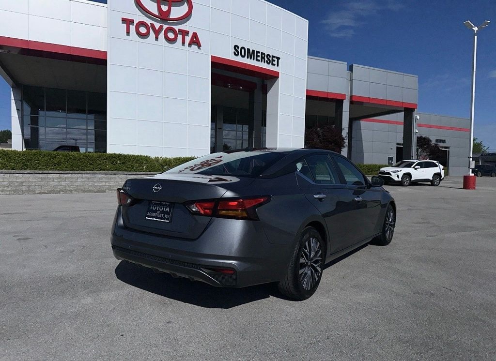 Used 2025 Nissan Altima SV Sedan