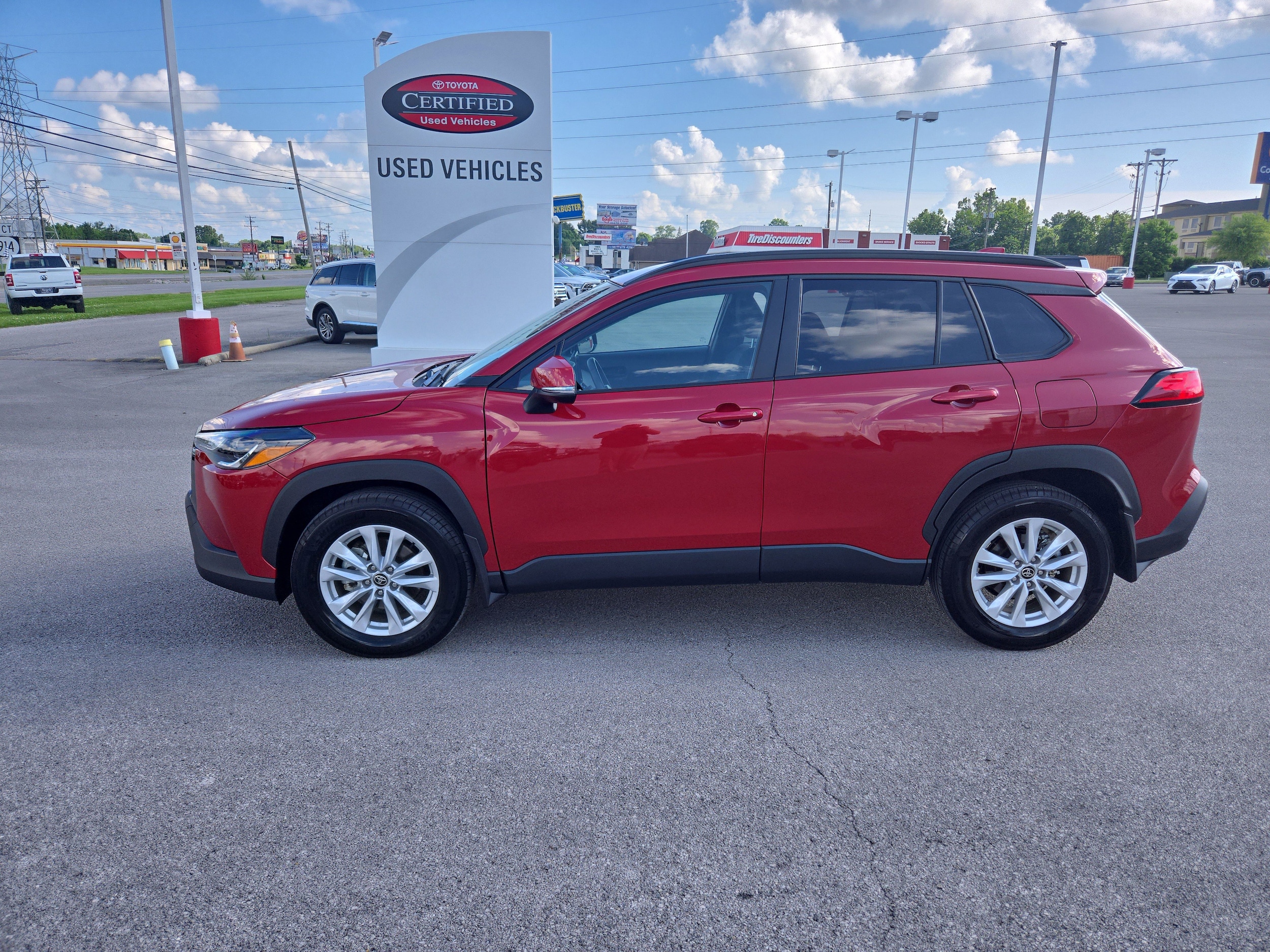 Certified 2024 Toyota Corolla Cross LE with VIN 7MUCAABG4RV118255 for sale in Somerset, KY