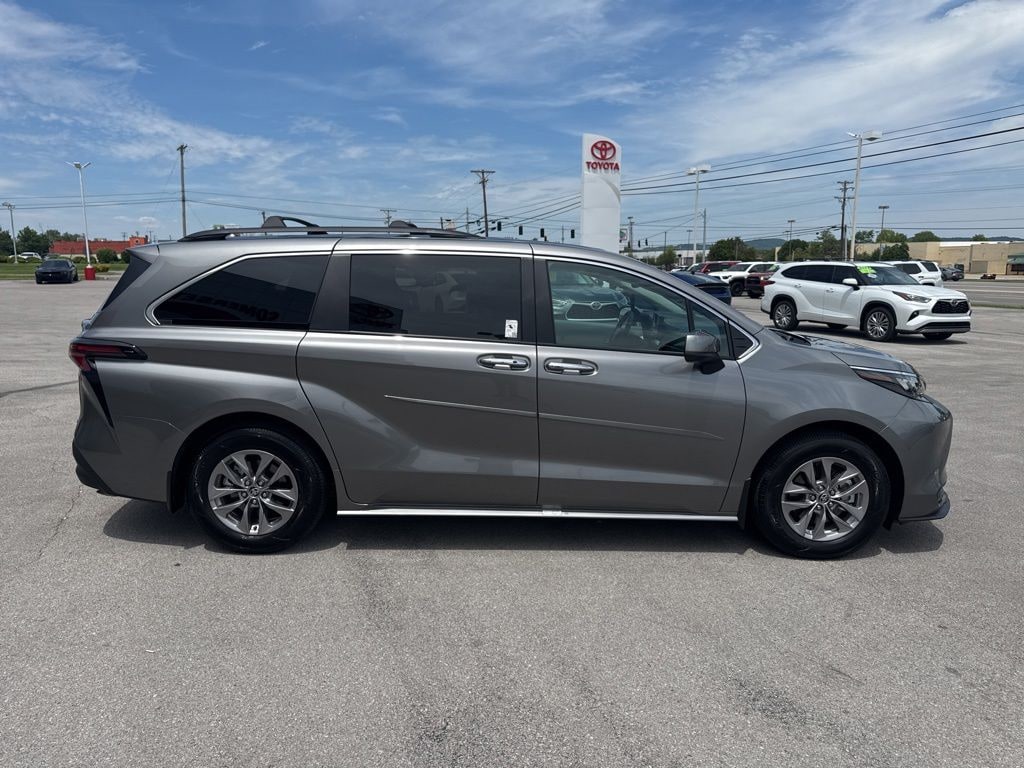 Certified 2026 Toyota Sienna XLE 7 Passenger Van Passenger Van